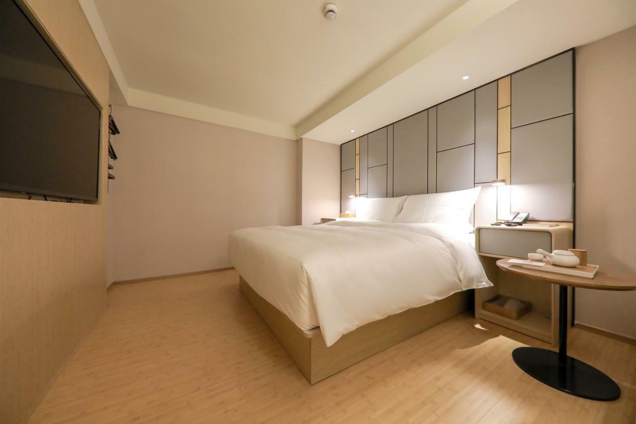 Ji Hotel Шанхай Экстерьер фото