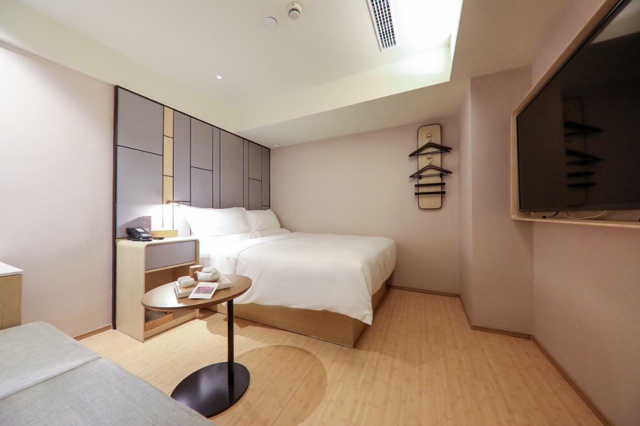 Ji Hotel Шанхай Экстерьер фото
